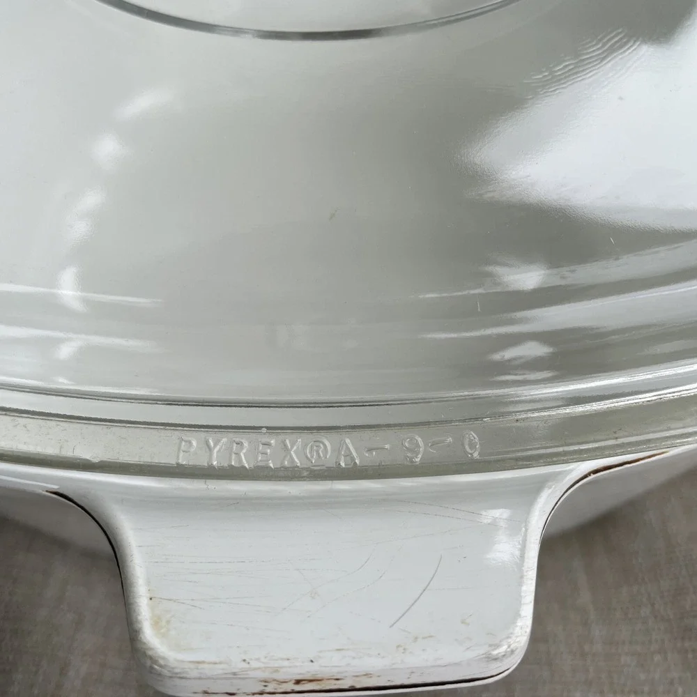 Corningware dish comes